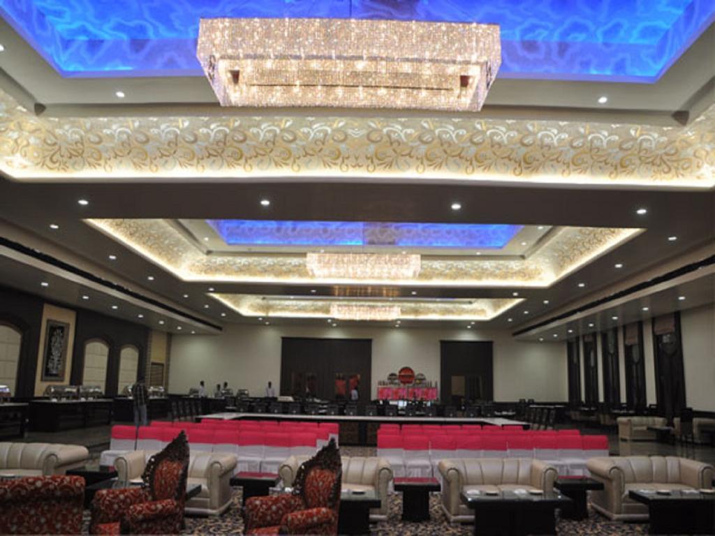 Hotel Sepal Батинда Екстериор снимка