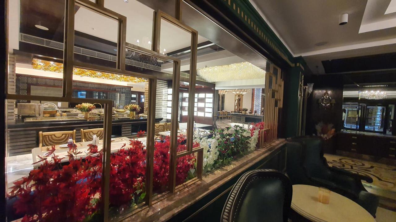 Hotel Sepal Батинда Екстериор снимка