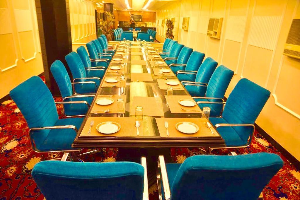 Hotel Sepal Батинда Екстериор снимка
