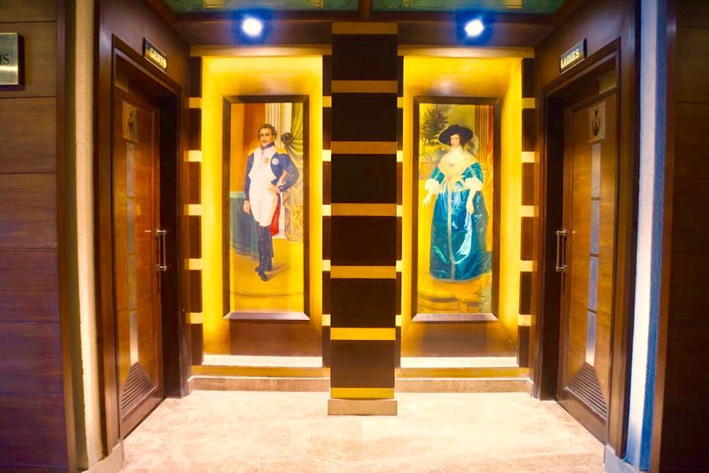 Hotel Sepal Батинда Екстериор снимка