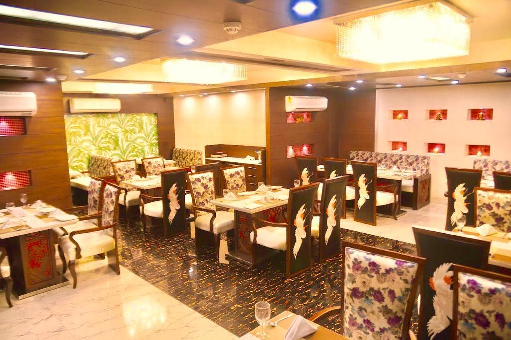 Hotel Sepal Батинда Екстериор снимка