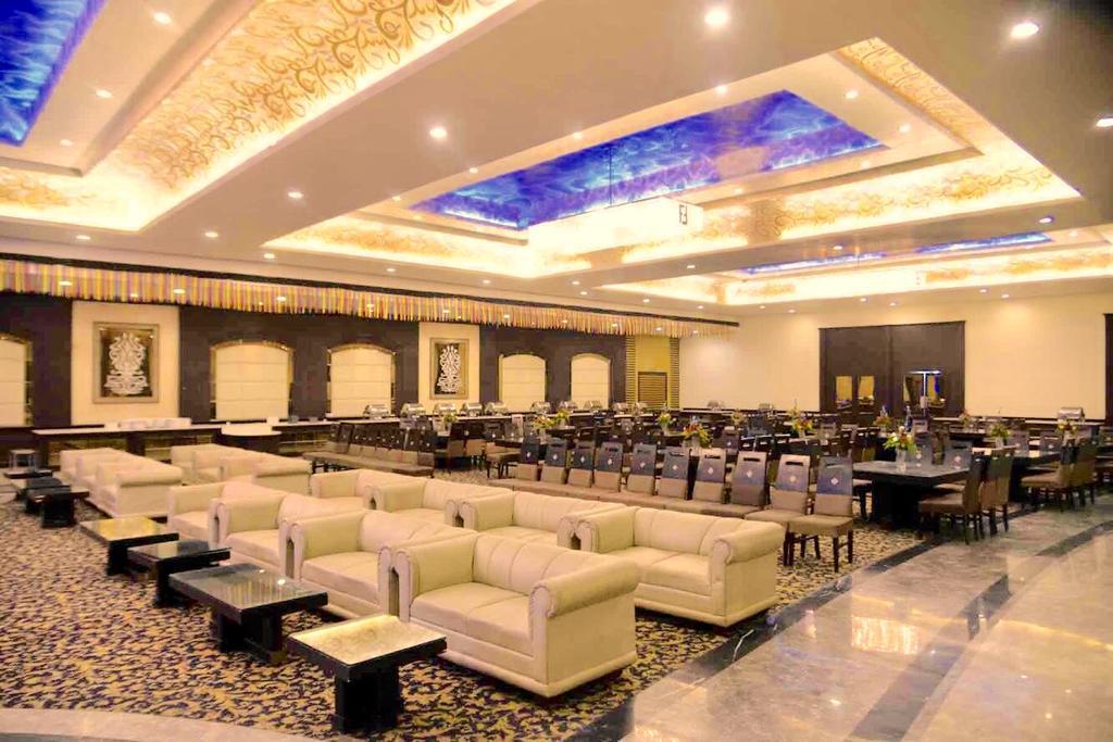 Hotel Sepal Батинда Екстериор снимка
