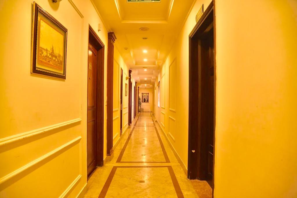 Hotel Sepal Батинда Екстериор снимка